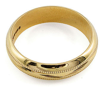 9ct gold 3.8g Wedding Ring size 0
