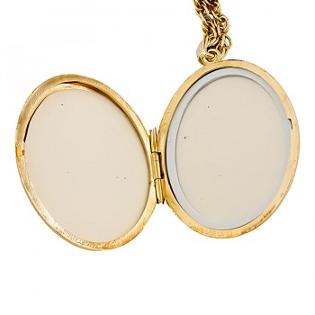 9ct gold 12.6g 20 inch Locket with chain