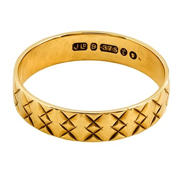 9ct gold 1.7g Wedding Ring size M
